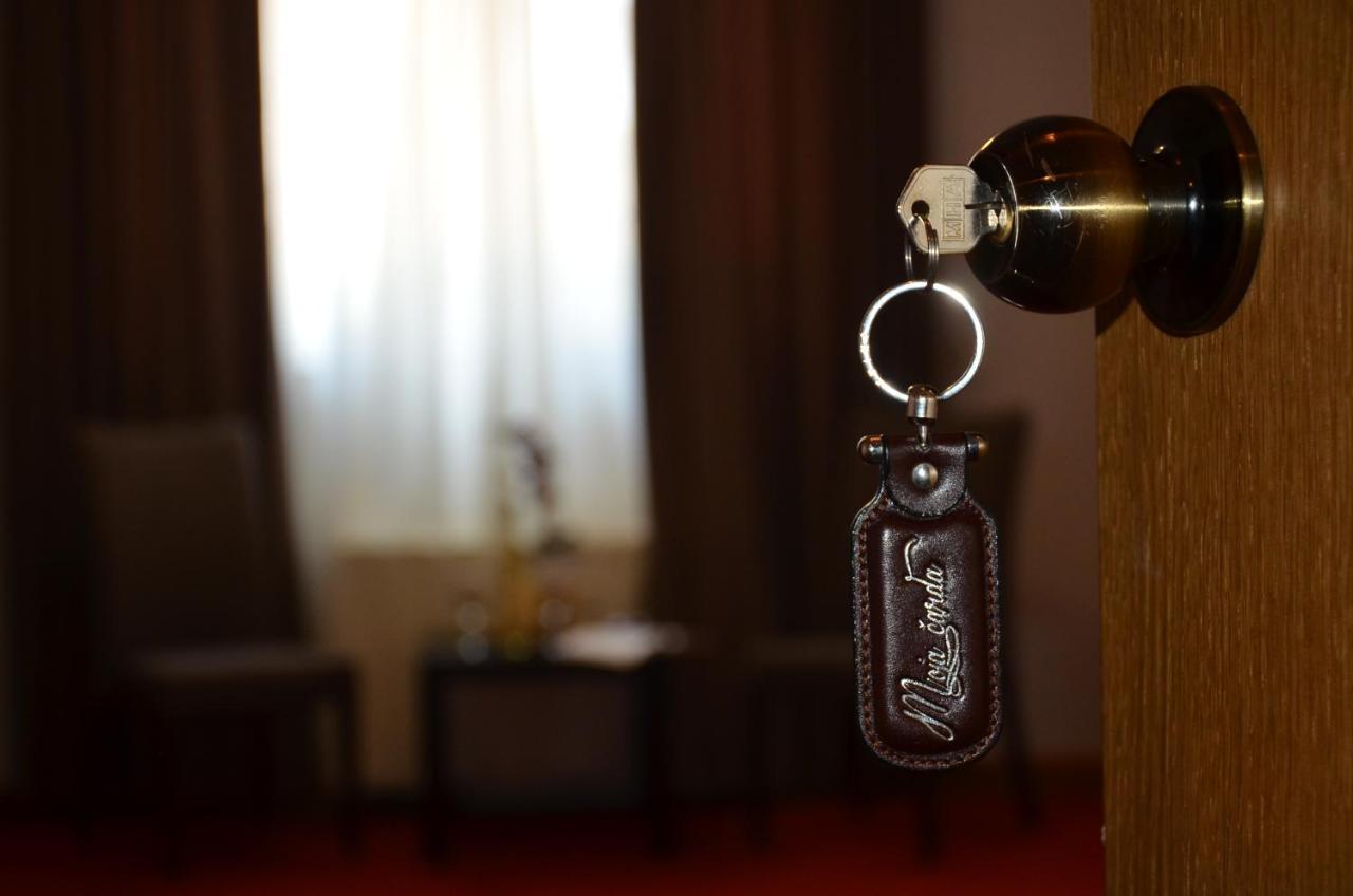 Hotel Moja Carda Temerin Bagian luar foto